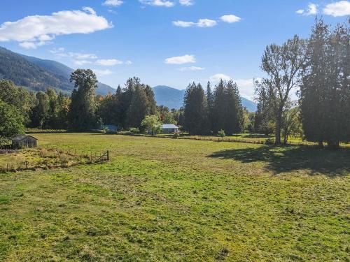 15995 Peters Road, Crawford Bay, BC 