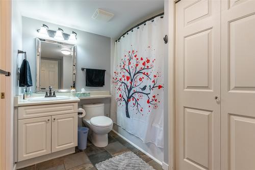 405-1120 Hugh Allan Drive, Kamloops, BC - Indoor Photo Showing Bathroom