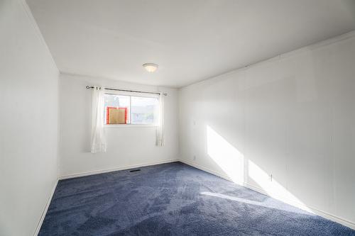 928 Sherbrooke Avenue, Kamloops, BC - Indoor Photo Showing Other Room