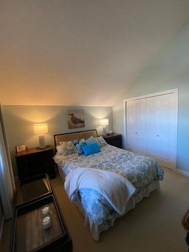 1416-205 Third Avenue, Invermere, BC - Indoor Photo Showing Bedroom