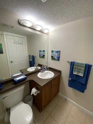 1416-205 Third Avenue, Invermere, BC - Indoor Photo Showing Bathroom