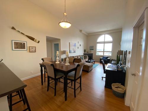 1416-205 Third Avenue, Invermere, BC - Indoor Photo Showing Dining Room