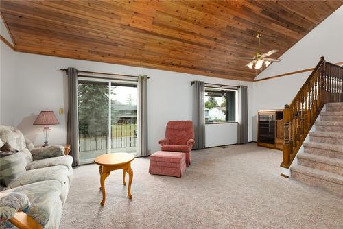 417B Alpine Crescent, Kimberley, BC - Indoor Photo Showing Living Room