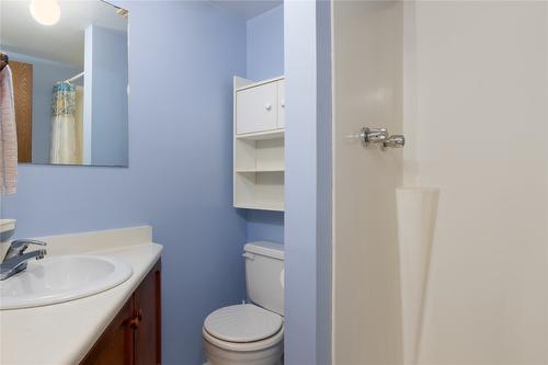 417B Alpine Crescent, Kimberley, BC - Indoor Photo Showing Bathroom