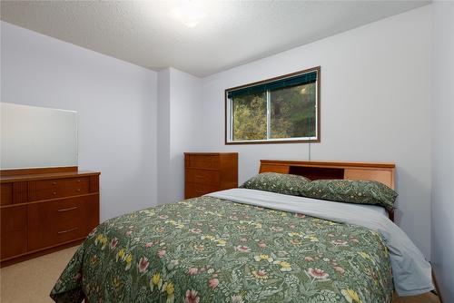 417B Alpine Crescent, Kimberley, BC - Indoor Photo Showing Bedroom