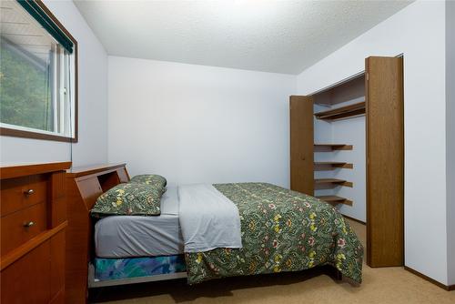 417B Alpine Crescent, Kimberley, BC - Indoor Photo Showing Bedroom