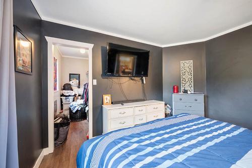 272 Guru Nanak Place, Clearwater, BC - Indoor Photo Showing Bedroom