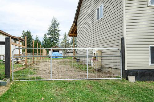 272 Guru Nanak Place, Clearwater, BC - Outdoor With Exterior