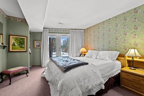 2-4436 Meadow Creek Road, Kamloops, BC - Indoor Photo Showing Bedroom