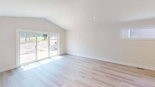 B-351 Legacy Lookout, Cranbrook, BC - Indoor Photo Showing Other Room