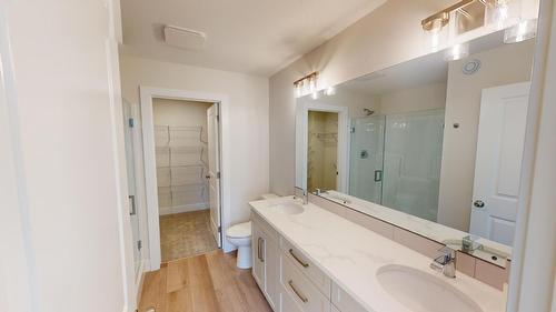 B-351 Legacy Lookout, Cranbrook, BC - Indoor Photo Showing Bathroom