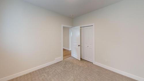 B-351 Legacy Lookout, Cranbrook, BC - Indoor Photo Showing Other Room