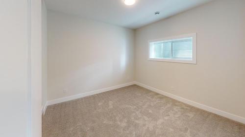 B-351 Legacy Lookout, Cranbrook, BC - Indoor Photo Showing Other Room