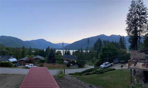 411 Bayview Road, Nakusp, BC - Outdoor With View