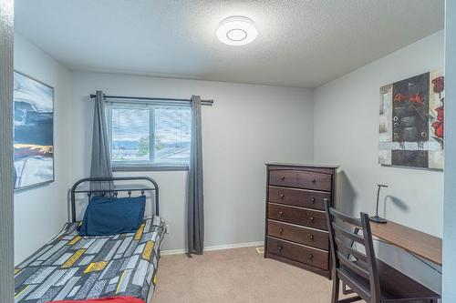 16-2655 Westsyde Road, Kamloops, BC - Indoor Photo Showing Bedroom