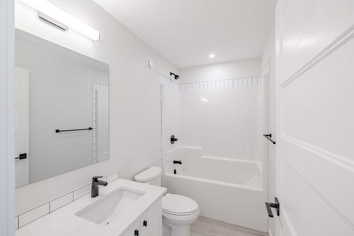 5-1311 Westside Park Drive, Invermere, BC - Indoor Photo Showing Bathroom