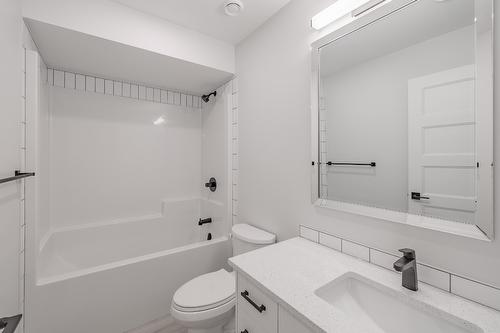 5-1311 Westside Park Drive, Invermere, BC - Indoor Photo Showing Bathroom