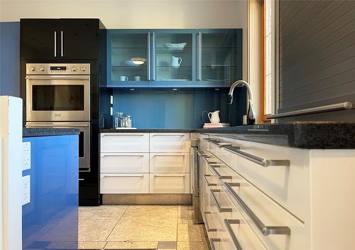 8285 Olson Road, Ta Ta Creek, BC - Indoor Photo Showing Kitchen