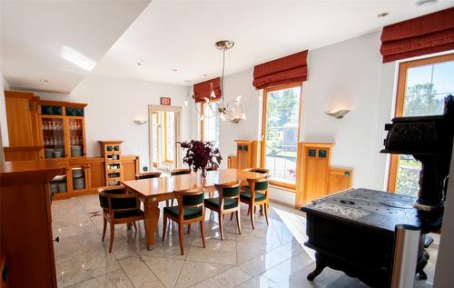 8285 Olson Road, Ta Ta Creek, BC - Indoor Photo Showing Dining Room