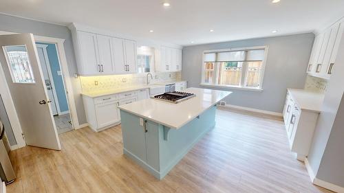 871 305Th Street, Kimberley, BC - Indoor Photo Showing Kitchen