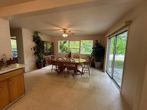 217 6Th Street, Nakusp, BC - Indoor Photo Showing Dining Room