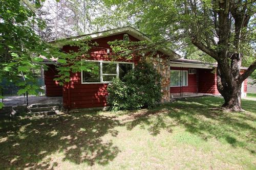 217 6Th Street, Nakusp, BC - Outdoor