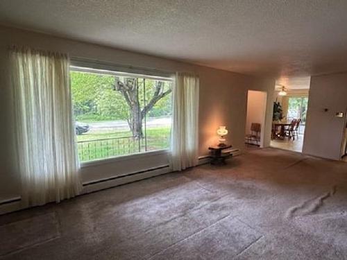 217 6Th Street, Nakusp, BC - Indoor