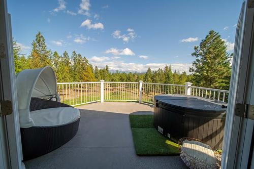 6040 Parnaby Road, Cranbrook, BC - Outdoor With Deck Patio Veranda With Exterior