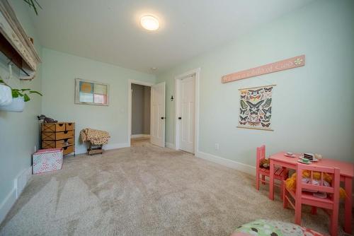 6040 Parnaby Road, Cranbrook, BC - Indoor Photo Showing Other Room