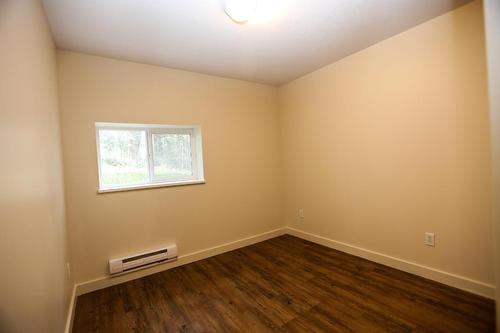 4598 Cedar Hill Road, Falkland, BC - Indoor Photo Showing Other Room