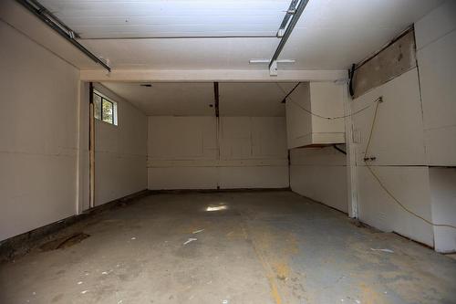 4598 Cedar Hill Road, Falkland, BC - Indoor Photo Showing Garage