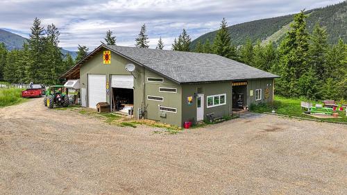 4598 Cedar Hill Road, Falkland, BC - Outdoor