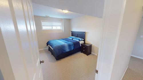 27-1401 30Th  N Avenue, Cranbrook, BC - Indoor Photo Showing Bedroom