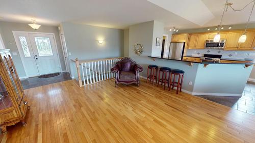 27-1401 30Th  N Avenue, Cranbrook, BC - Indoor Photo Showing Kitchen