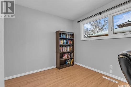 1705 Louise Avenue, Saskatoon, SK - Indoor