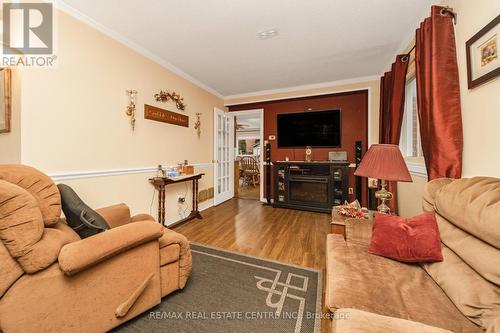 66 Acadian Heights, Brampton, ON - Indoor Photo Showing Living Room