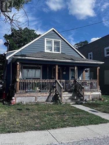 218 Courtwright Street, Fort Erie (332 - Central), ON - Outdoor With Deck Patio Veranda