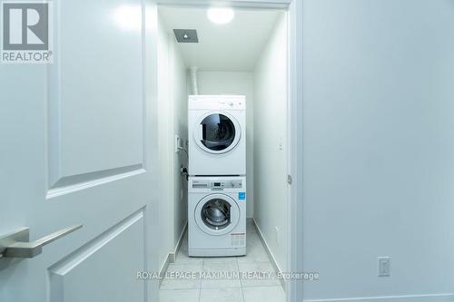 2203 - 3700 Highway 7 Road, Vaughan, ON - Indoor Photo Showing Laundry Room