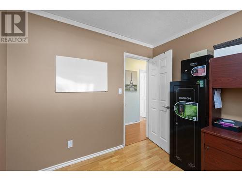 310 Pearson Road, Kelowna, BC - Indoor Photo Showing Other Room