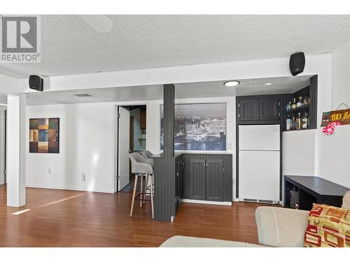 310 Pearson Road, Kelowna, BC - Indoor