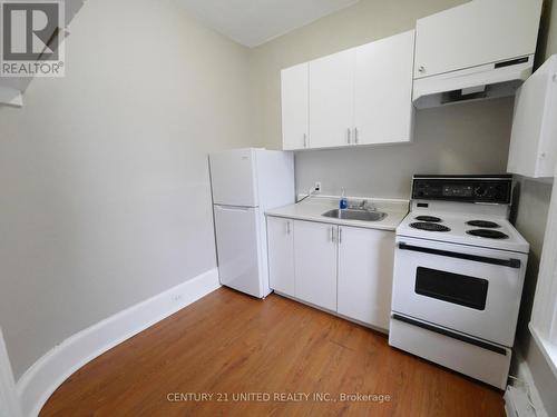 373A Queen Street, Peterborough (Downtown), ON - Indoor Photo Showing Kitchen