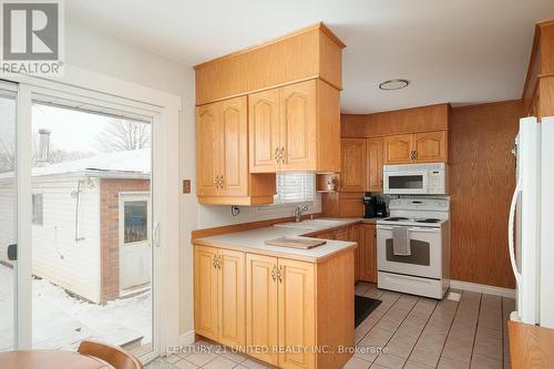 931 Barnardo Avenue, Peterborough (Northcrest), ON - Indoor Photo Showing Kitchen