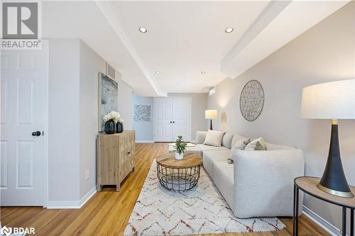 110 Pentland Road, Waterdown, ON - Indoor Photo Showing Living Room