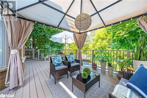 110 Pentland Road, Waterdown, ON - Outdoor With Deck Patio Veranda With Exterior