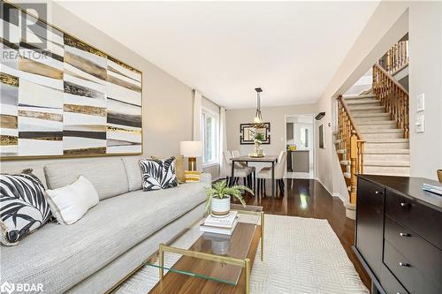 110 Pentland Road, Waterdown, ON - Indoor Photo Showing Living Room