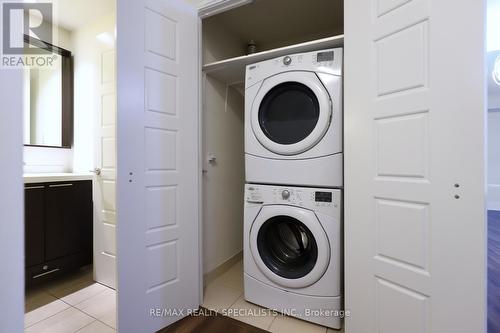 1903 - 15 Viking Lane, Toronto, ON - Indoor Photo Showing Laundry Room