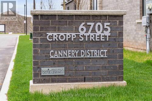 98 - 6705 Cropp Street, Niagara Falls, ON - Outdoor