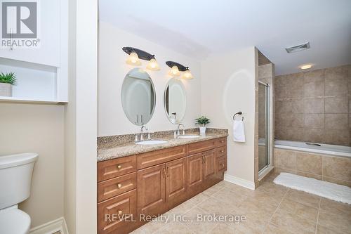 2205 - 701 Geneva Street, St. Catharines (437 - Lakeshore), ON - Indoor Photo Showing Bathroom