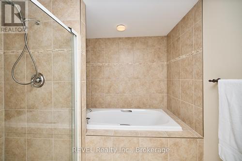 2205 - 701 Geneva Street, St. Catharines (437 - Lakeshore), ON - Indoor Photo Showing Bathroom