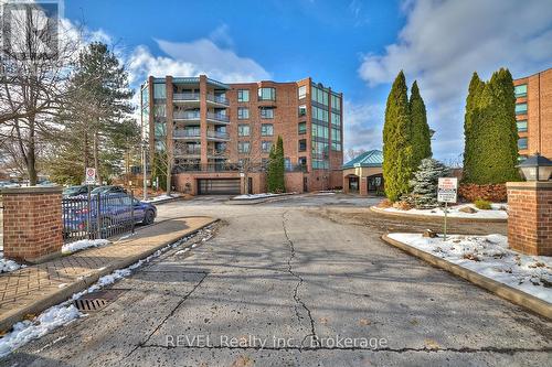 2205 - 701 Geneva Street, St. Catharines (437 - Lakeshore), ON - Outdoor With Facade